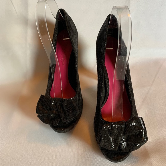 Christian Siriano for Payless Black Faux Snakeskin Open Toe Heels with a Bow! - Picture 1 of 9